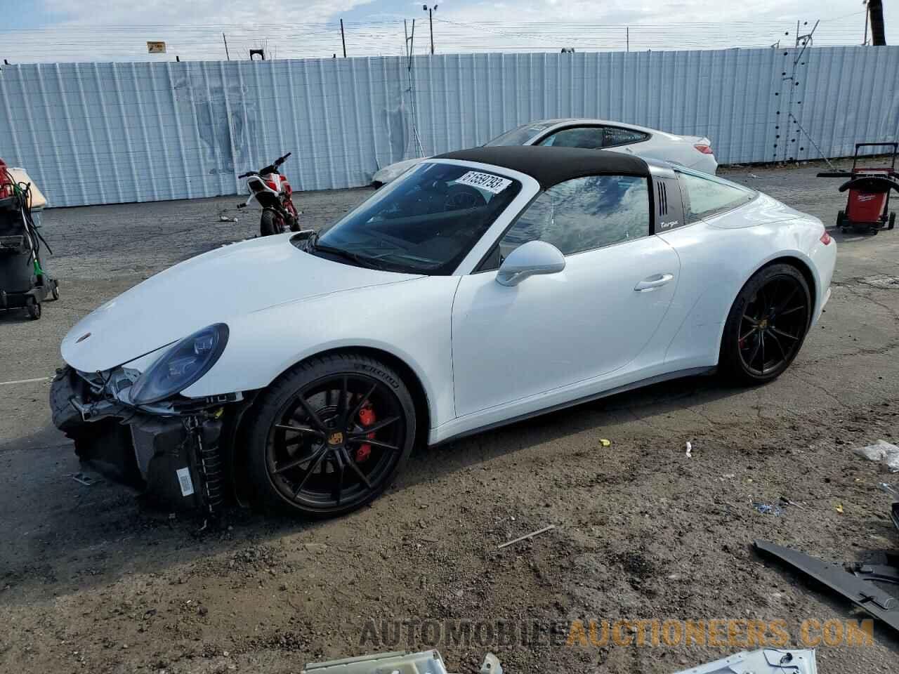 WP0BB2A95KS125658 PORSCHE 911 2019