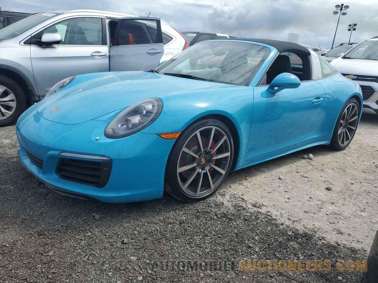 WP0BB2A98HS136078 PORSCHE 911 2017