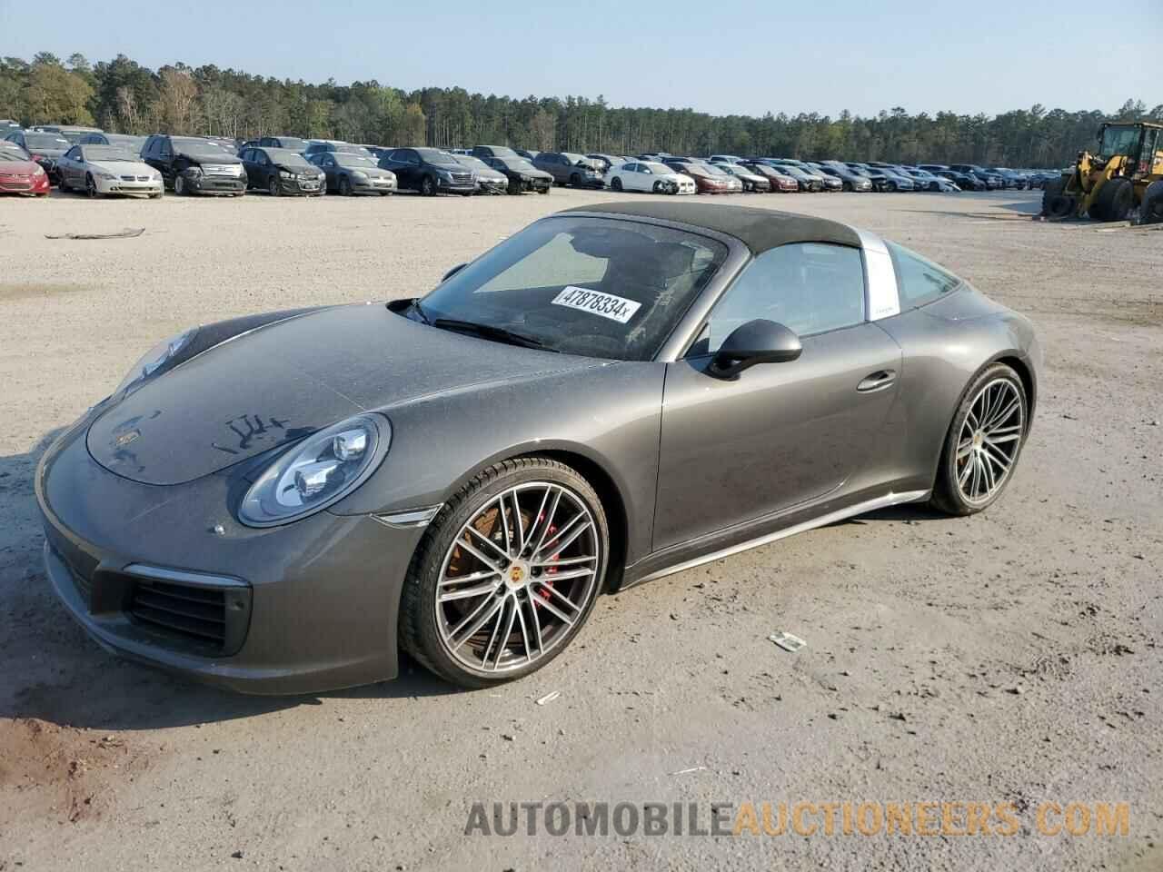 WP0BB2A99HS136820 PORSCHE 911 2017