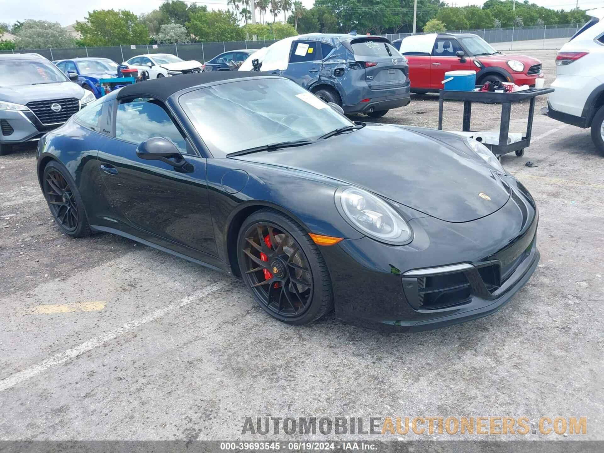 WP0BB2A99KS125937 PORSCHE 911 2019