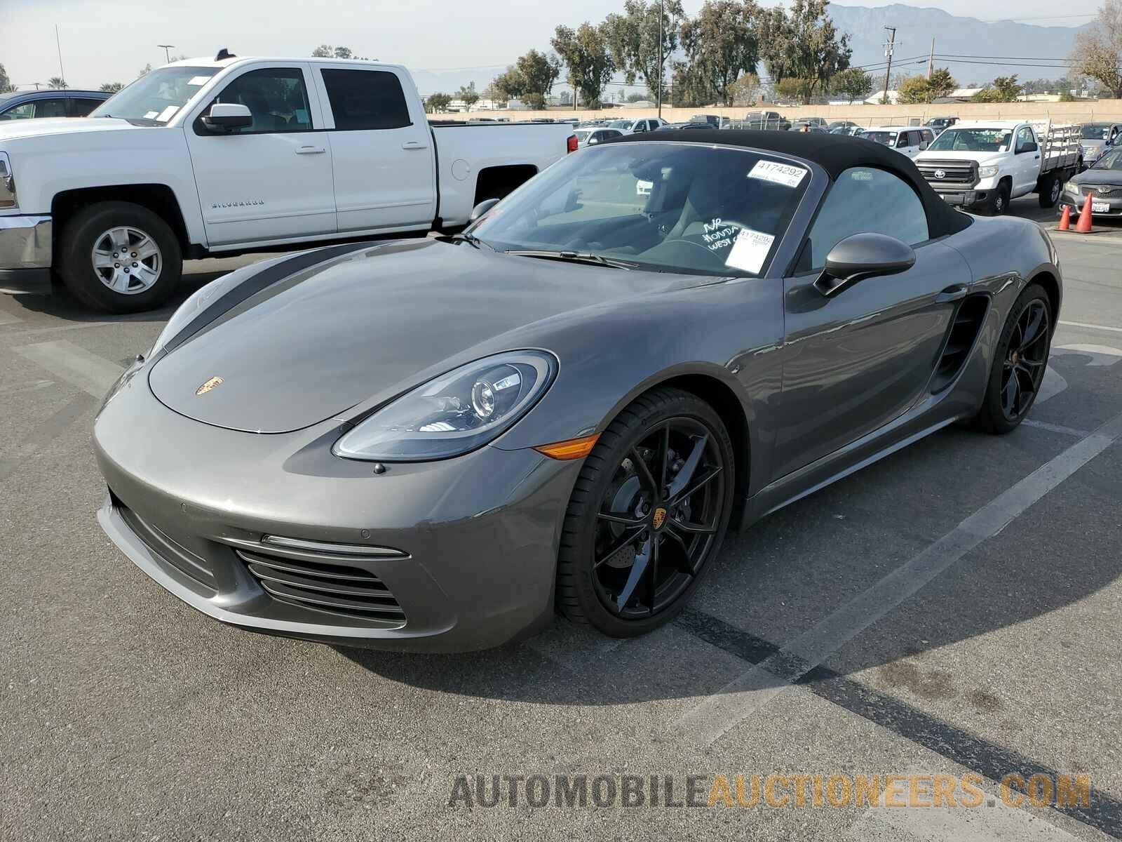 WP0CA2A80JS210565 Porsche 718 Boxster 2018