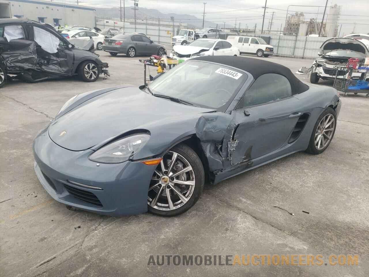 WP0CA2A82HS220444 PORSCHE BOXSTER 2017