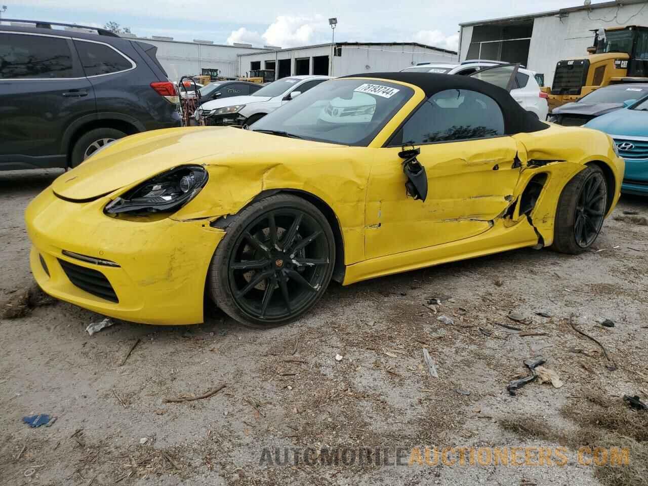 WP0CA2A83JS210883 PORSCHE BOXSTER 2018