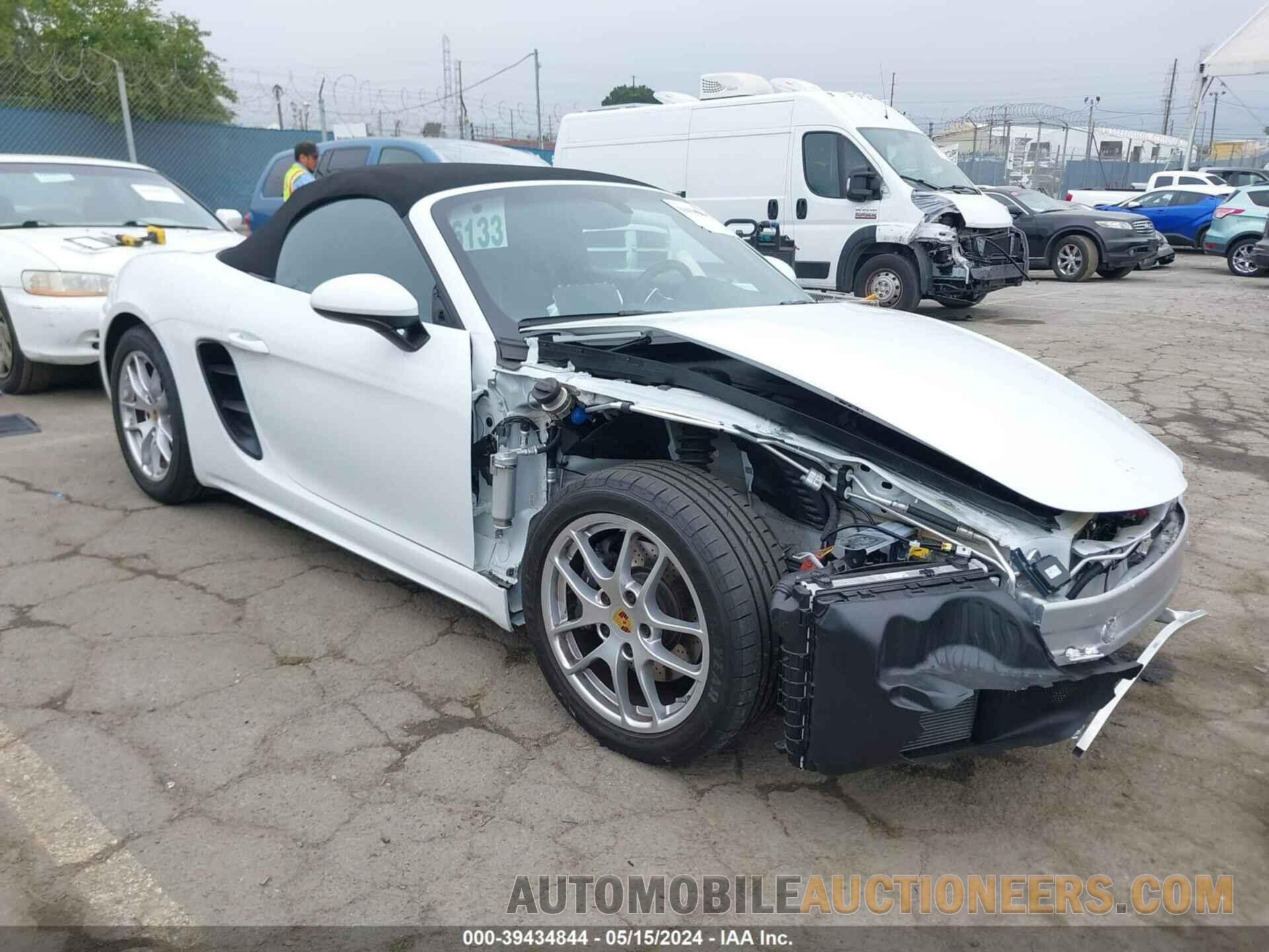 WP0CA2A89RK205215 PORSCHE 718 BOXSTER 2024