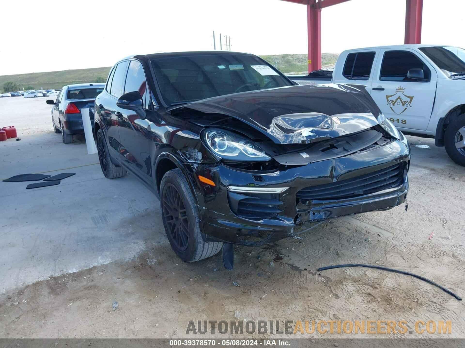 WP1AA2A20HKA80525 PORSCHE CAYENNE 2017