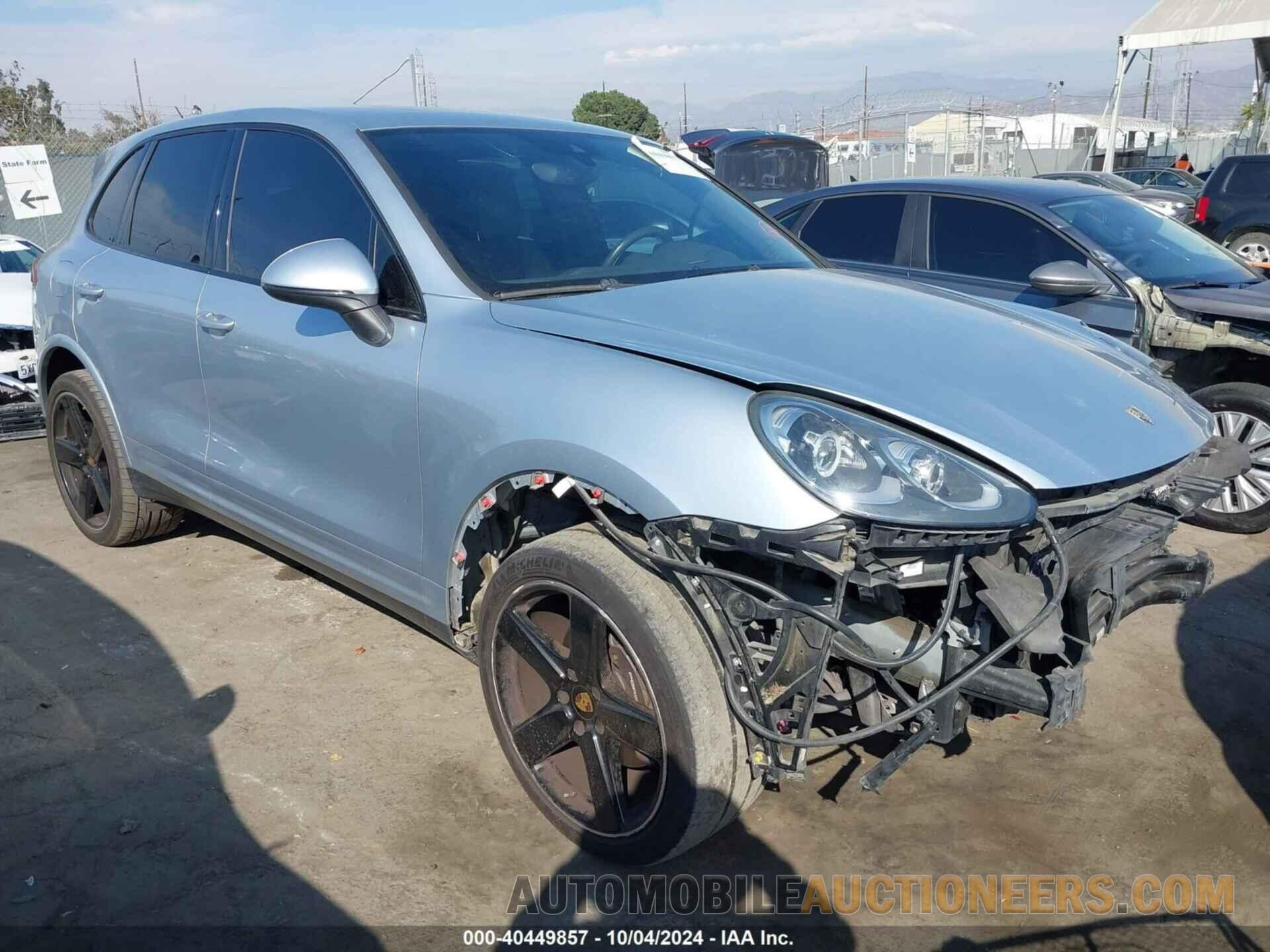 WP1AA2A20HKA80556 PORSCHE CAYENNE 2017