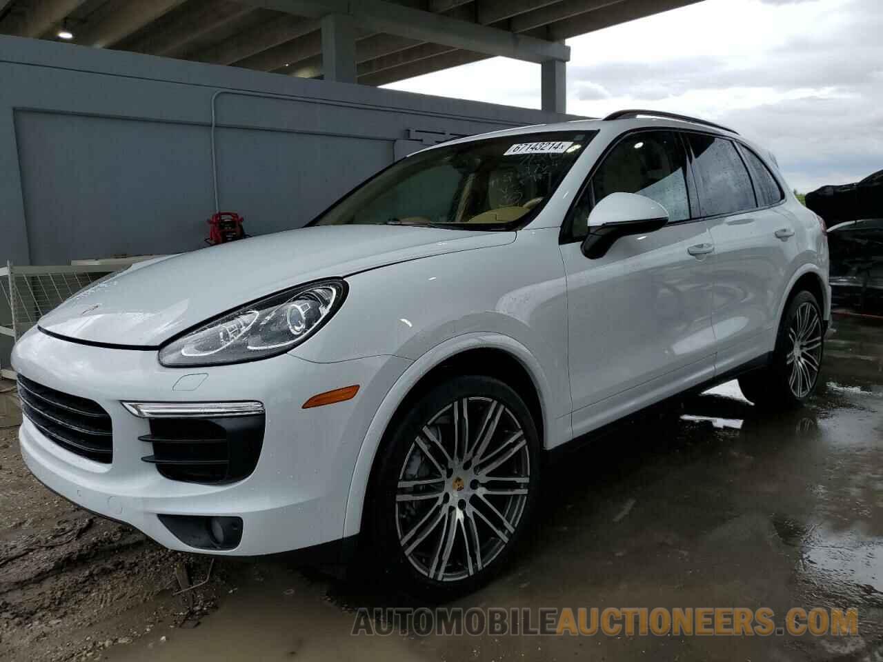 WP1AA2A20HKA90715 PORSCHE CAYENNE 2017