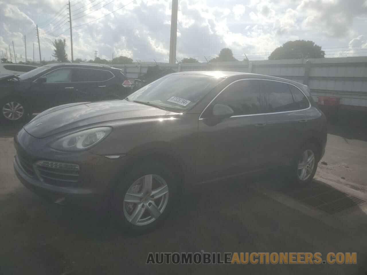 WP1AA2A21DLA02422 PORSCHE CAYENNE 2013