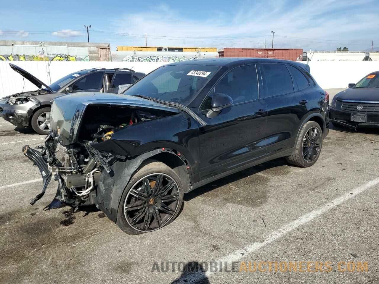 WP1AA2A23GLA05553 PORSCHE CAYENNE 2016