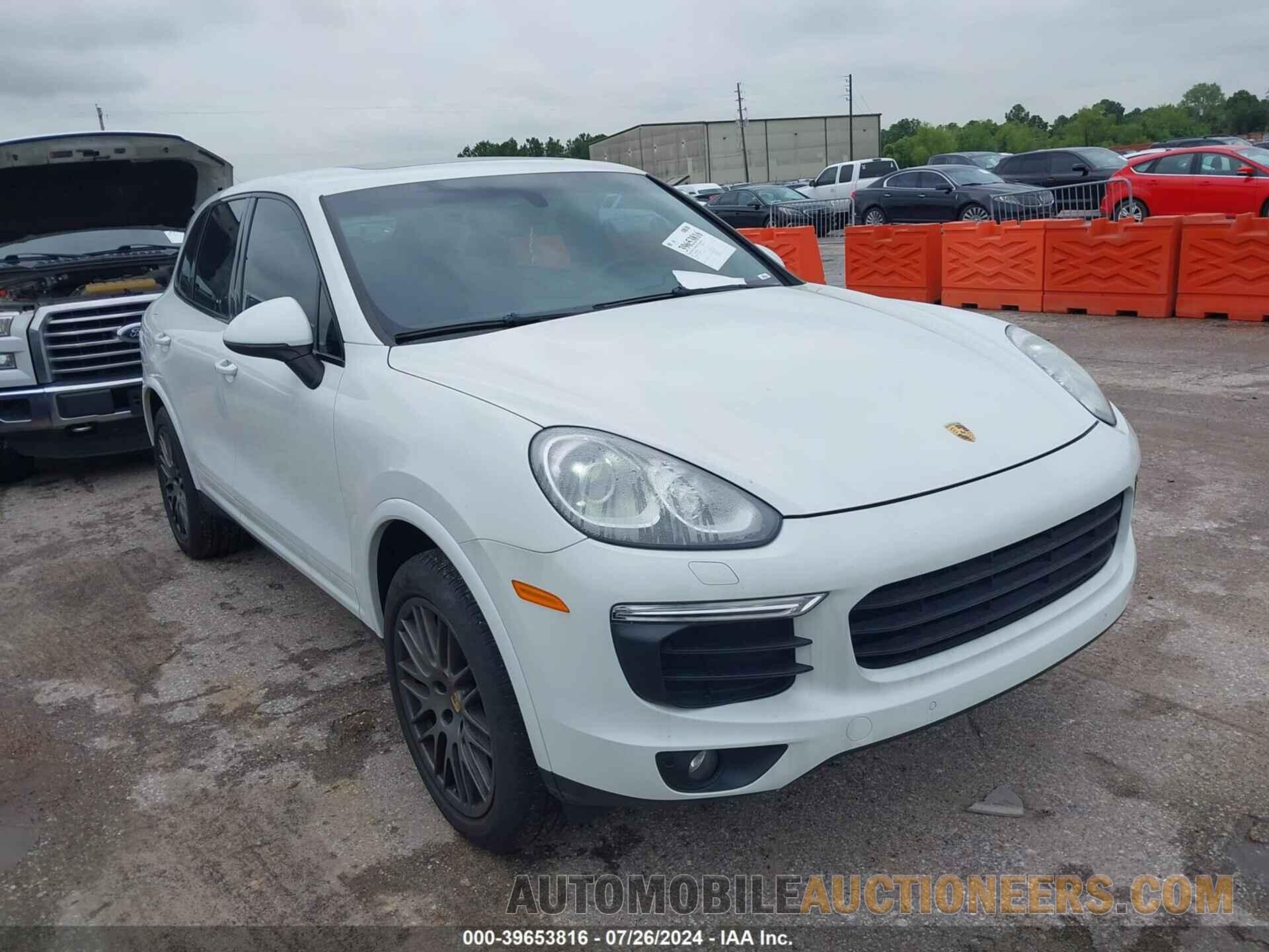 WP1AA2A23HKA86979 PORSCHE CAYENNE 2017