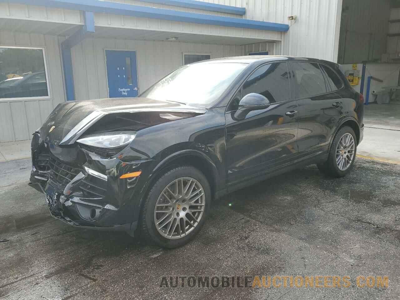 WP1AA2A24HKA80608 PORSCHE CAYENNE 2017