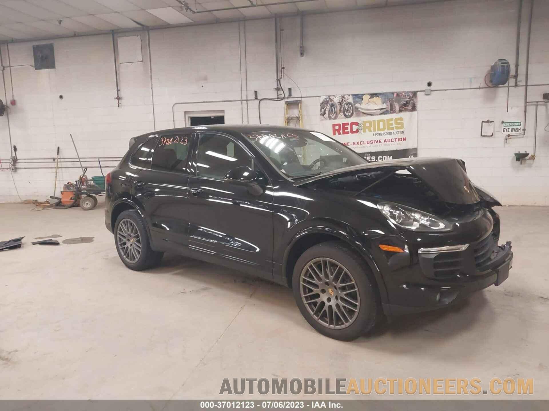 WP1AA2A24HKA82911 PORSCHE CAYENNE 2017