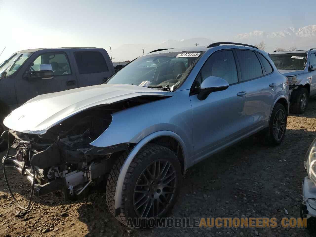 WP1AA2A28HKA82975 PORSCHE CAYENNE 2017