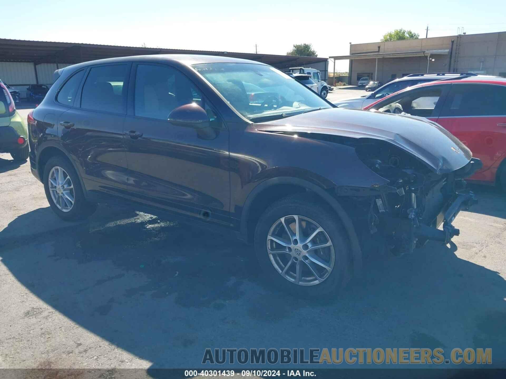 WP1AA2A29GKA09015 PORSCHE CAYENNE 2016