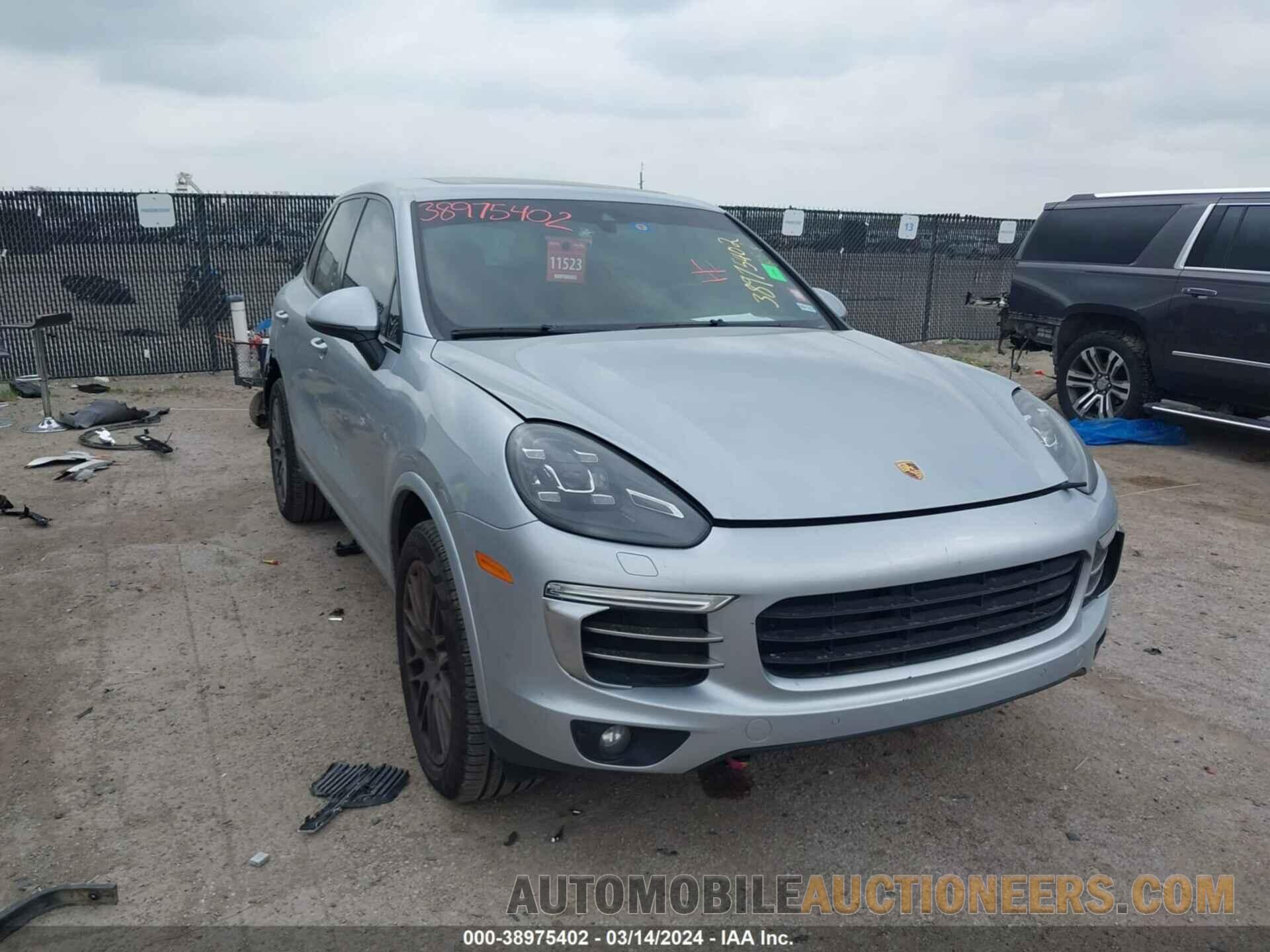 WP1AA2A29HKA81513 PORSCHE CAYENNE 2017