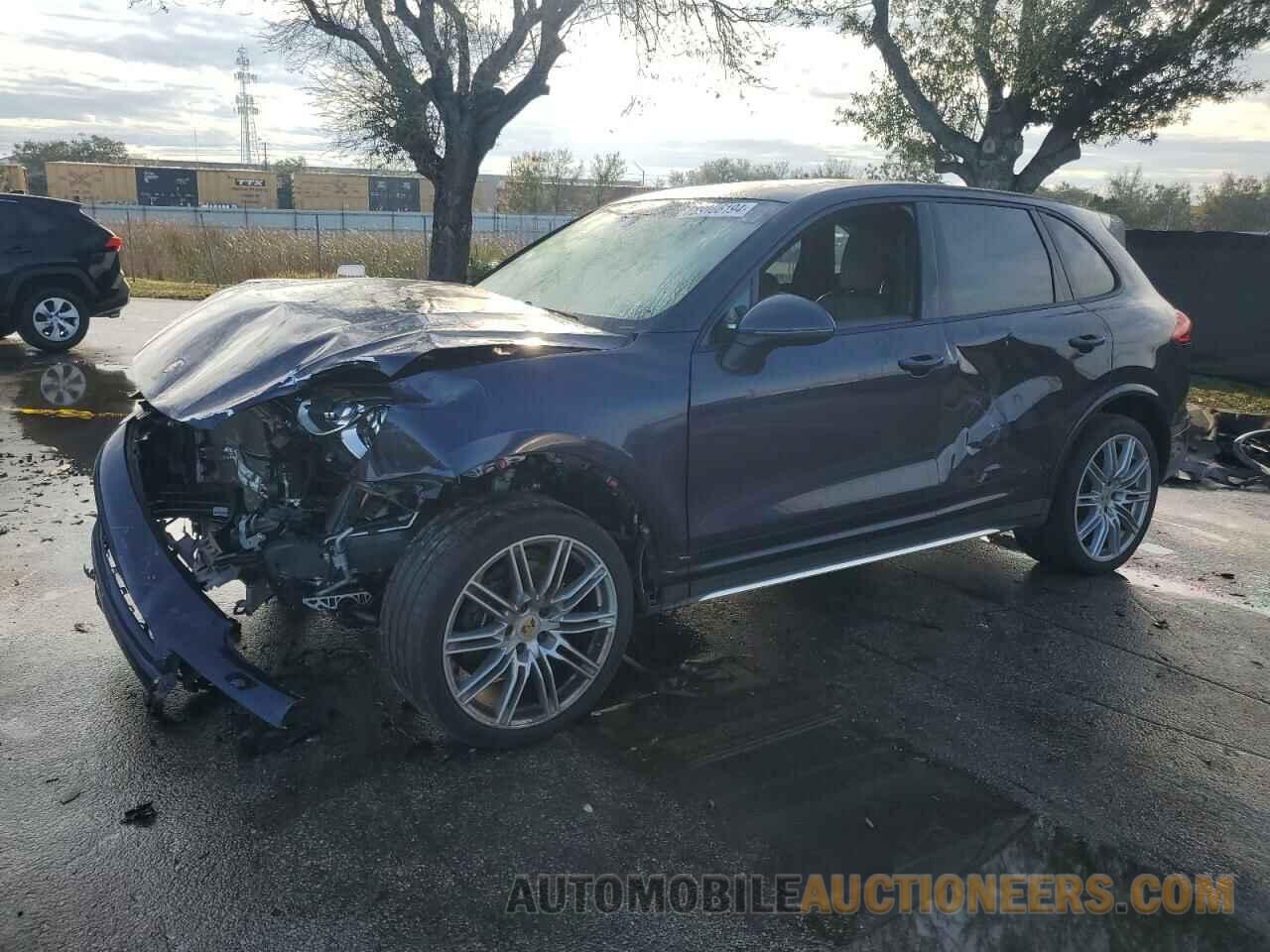 WP1AA2A29HKA81902 PORSCHE CAYENNE 2017