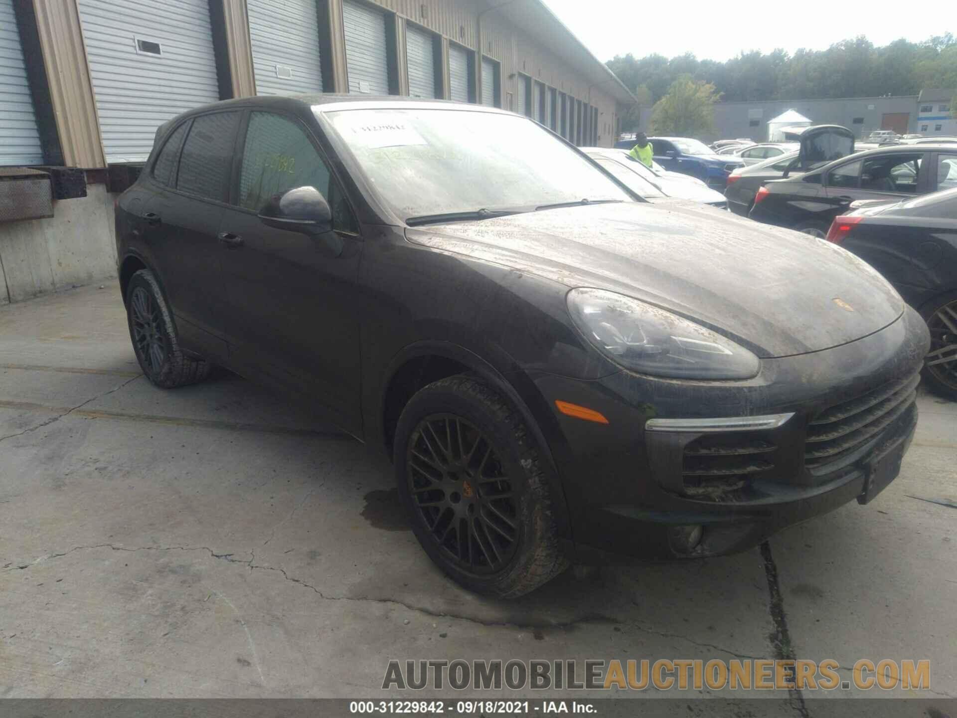 WP1AA2A29HKA84041 PORSCHE CAYENNE 2017