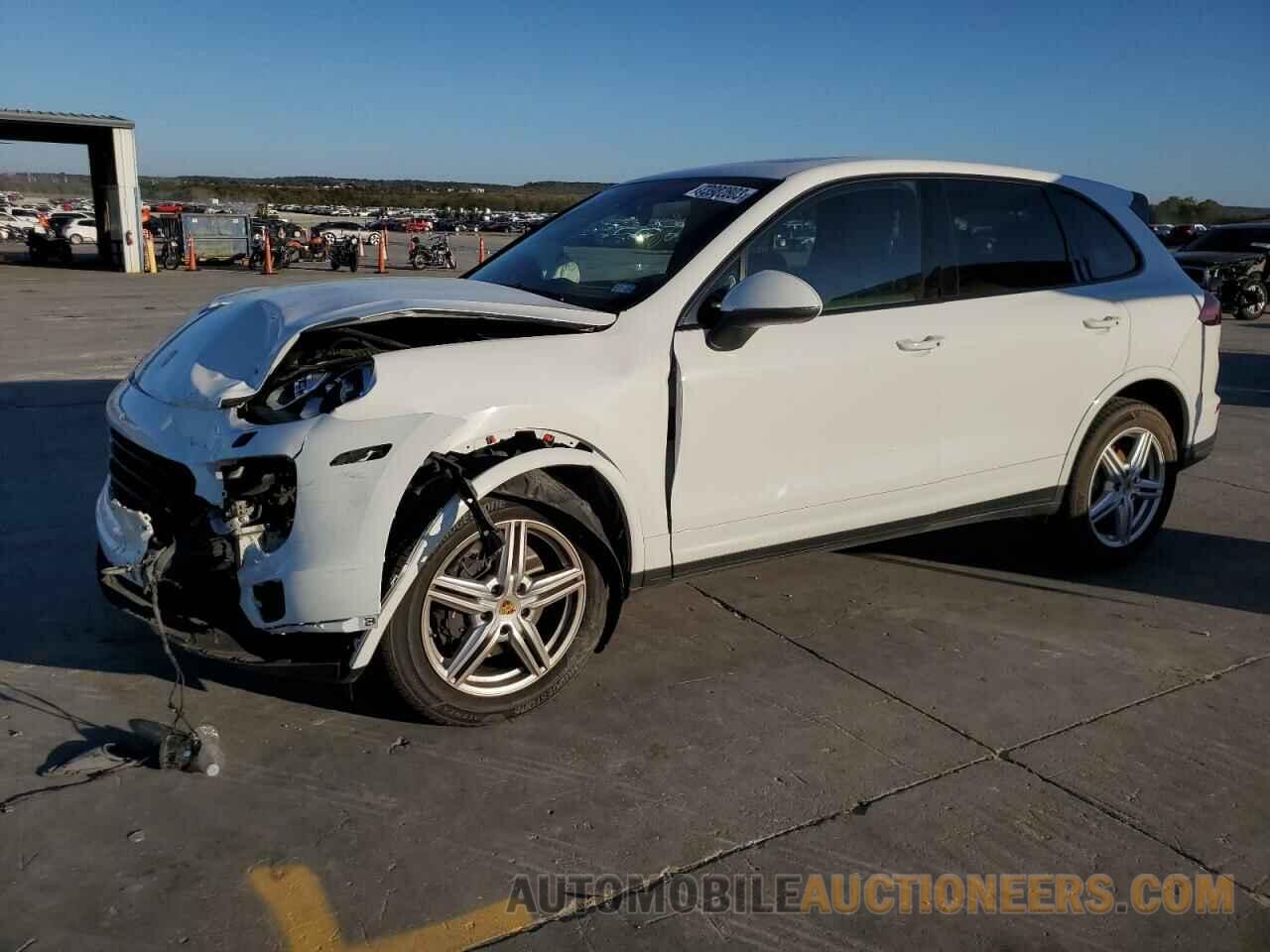 WP1AA2A29HKA85173 PORSCHE CAYENNE 2017