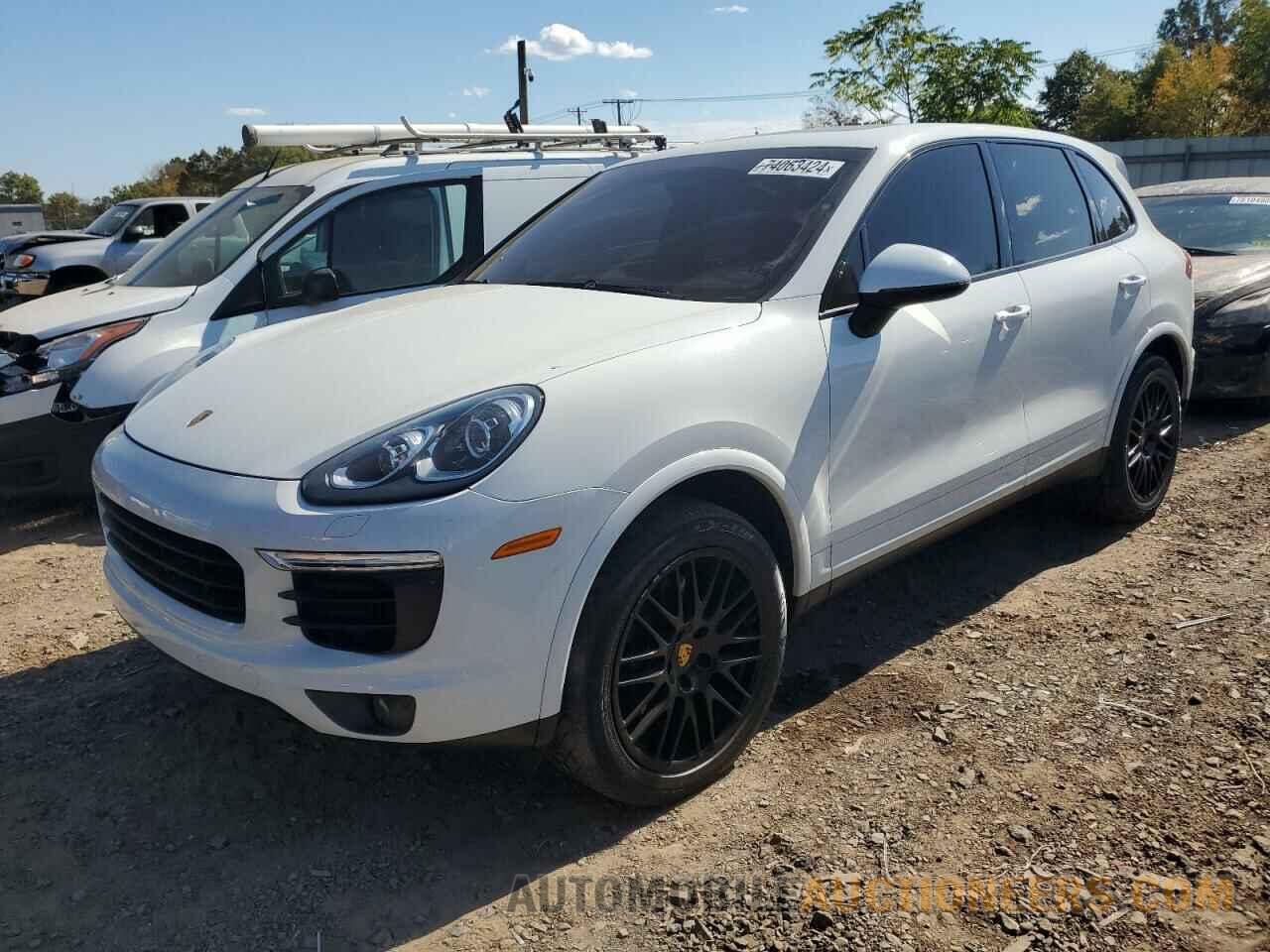 WP1AA2A29HKA86114 PORSCHE CAYENNE 2017