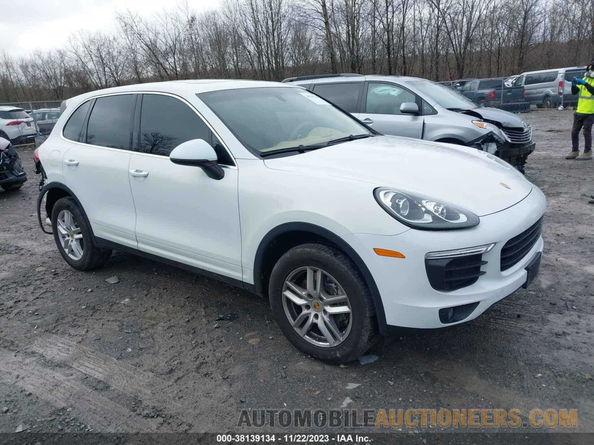 WP1AA2A29HKA90650 PORSCHE CAYENNE 2017