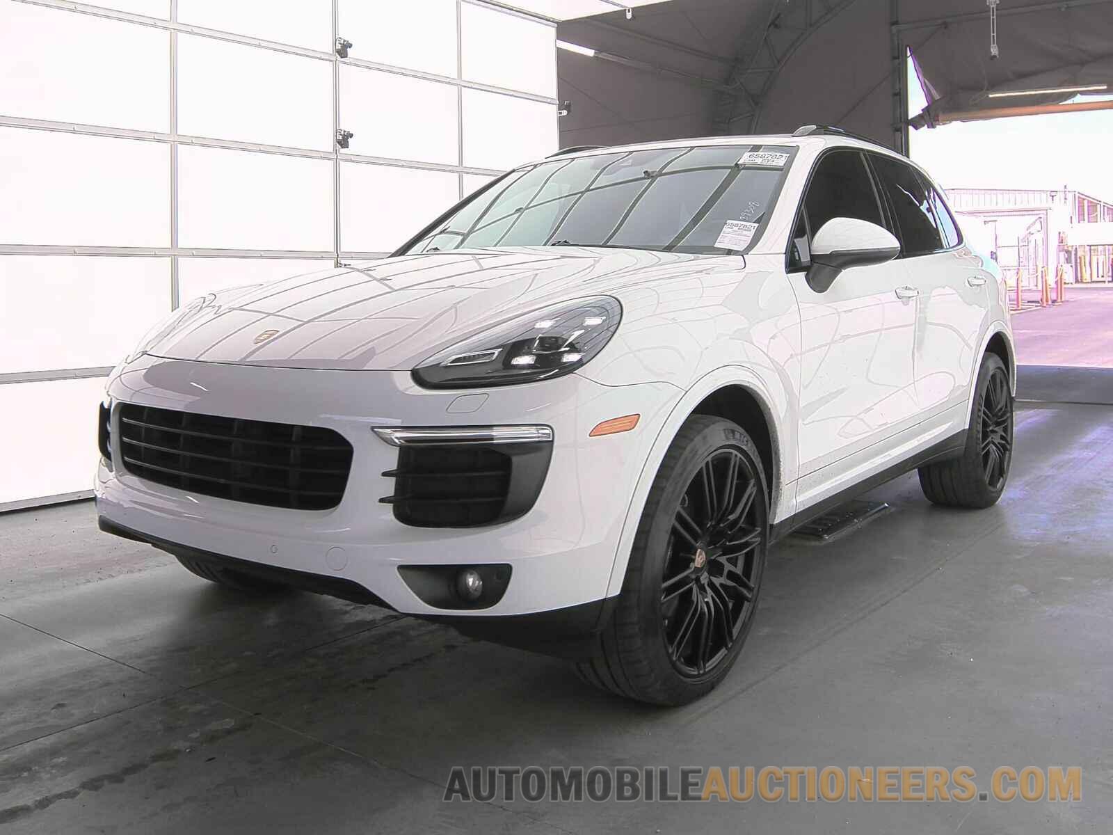 WP1AA2A29HKA90860 Porsche Cayenne 2017