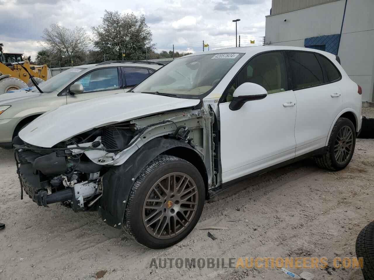 WP1AA2A2XHKA84274 PORSCHE CAYENNE 2017