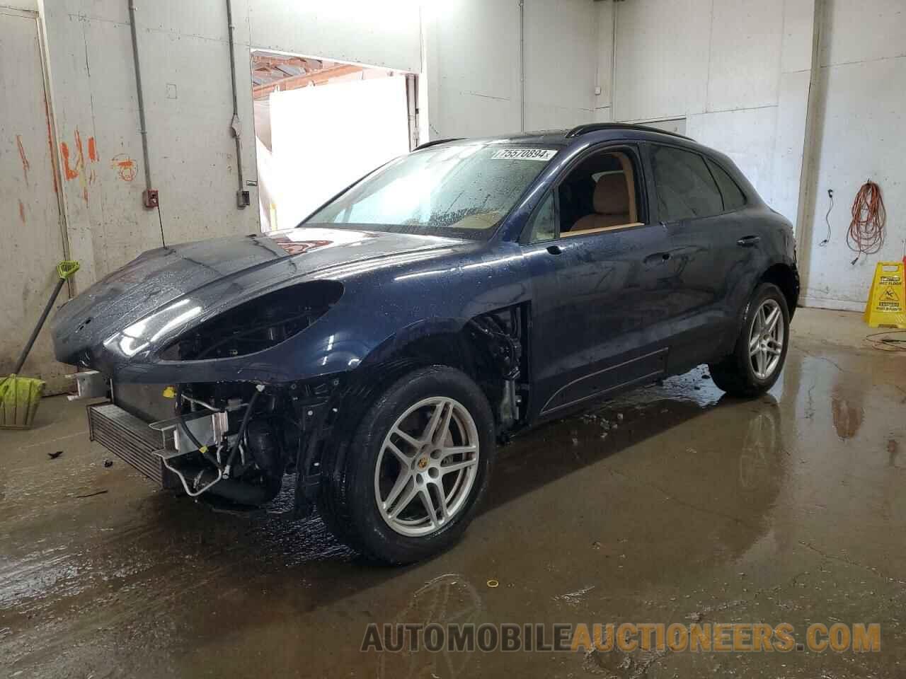 WP1AA2A51HLB08806 PORSCHE MACAN 2017