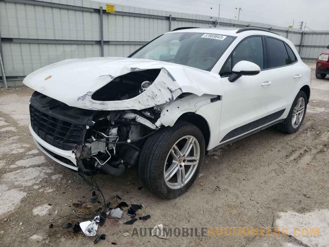 WP1AA2A51JLB15504 PORSCHE MACAN 2018