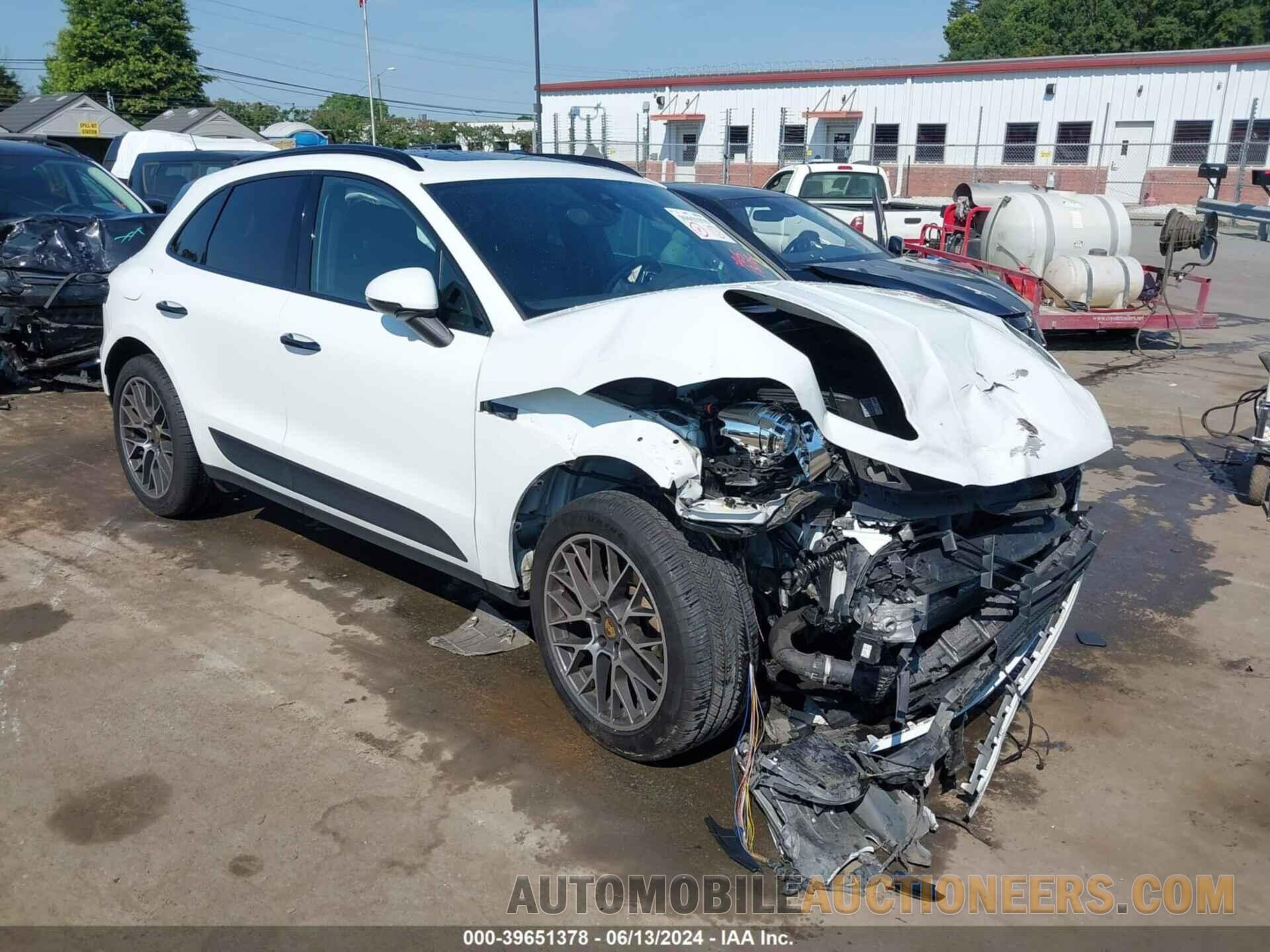 WP1AA2A51JLB23764 PORSCHE MACAN 2018