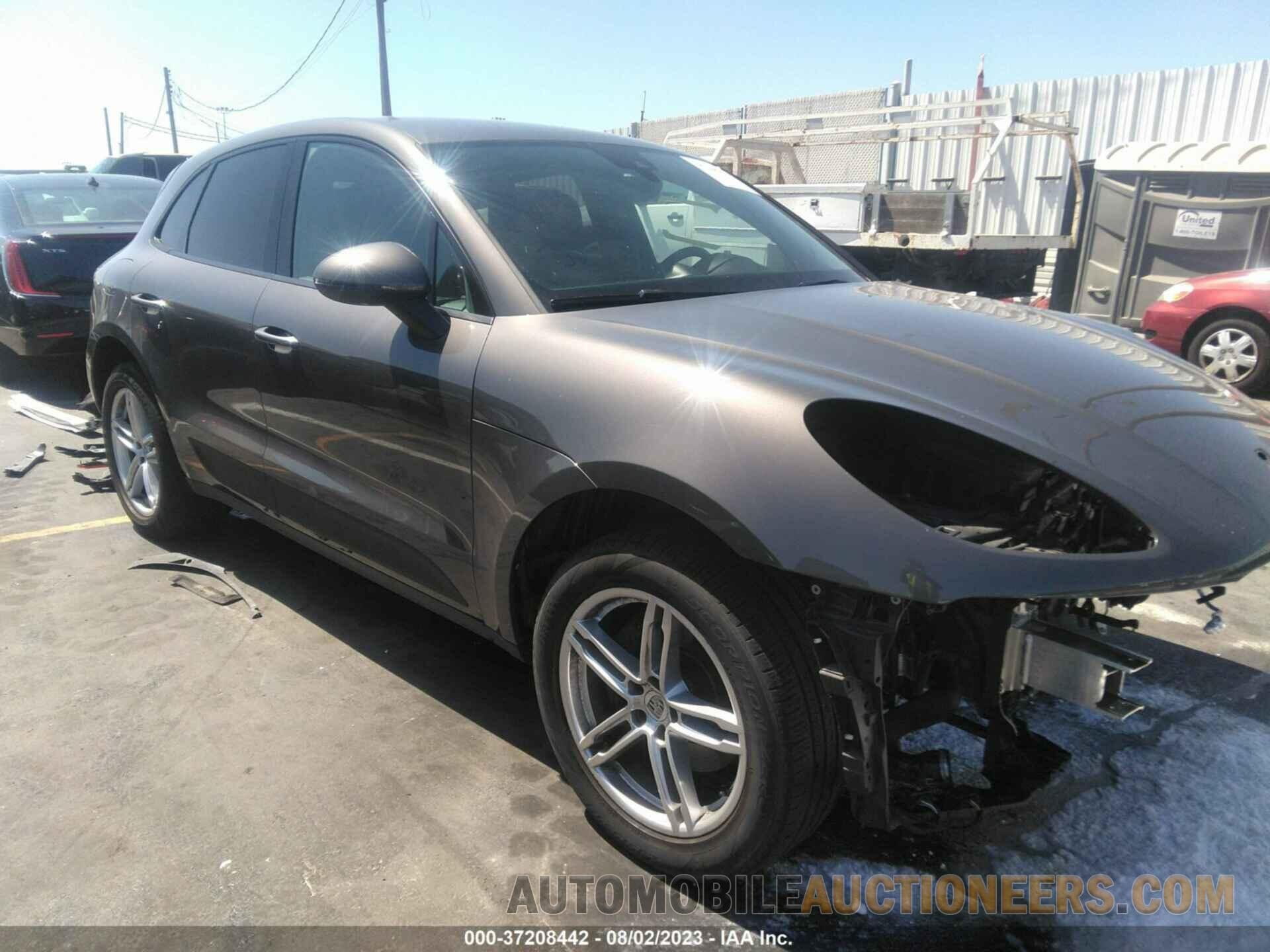 WP1AA2A51JLB25255 PORSCHE MACAN 2018