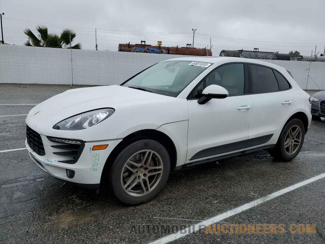 WP1AA2A52JLB01319 PORSCHE MACAN 2018