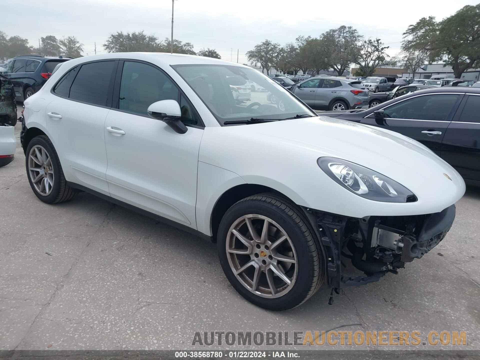 WP1AA2A52JLB07444 PORSCHE MACAN 2018