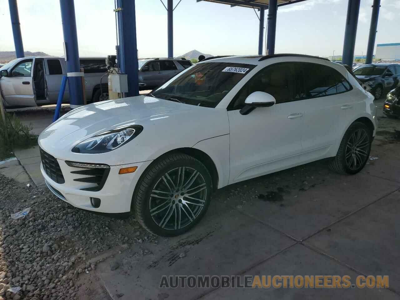 WP1AA2A52JLB14975 PORSCHE MACAN 2018