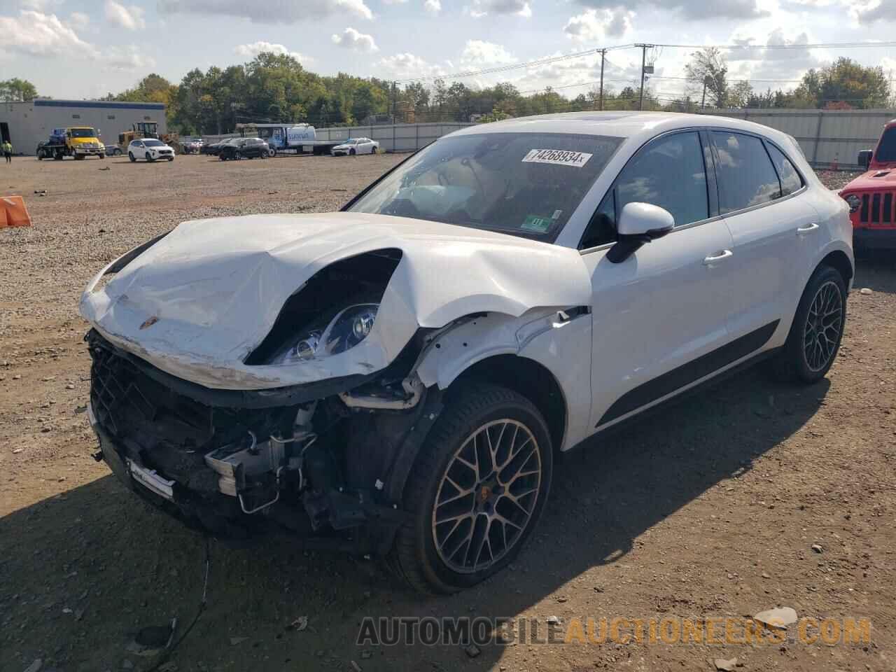 WP1AA2A52JLB23000 PORSCHE MACAN 2018