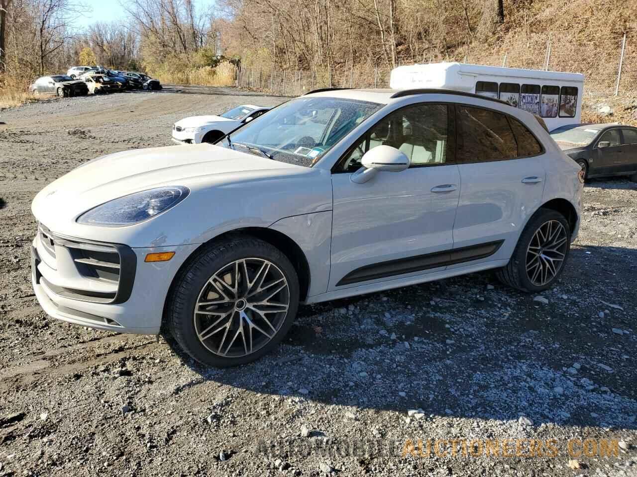 WP1AA2A53RLB06332 PORSCHE MACAN BASE 2024