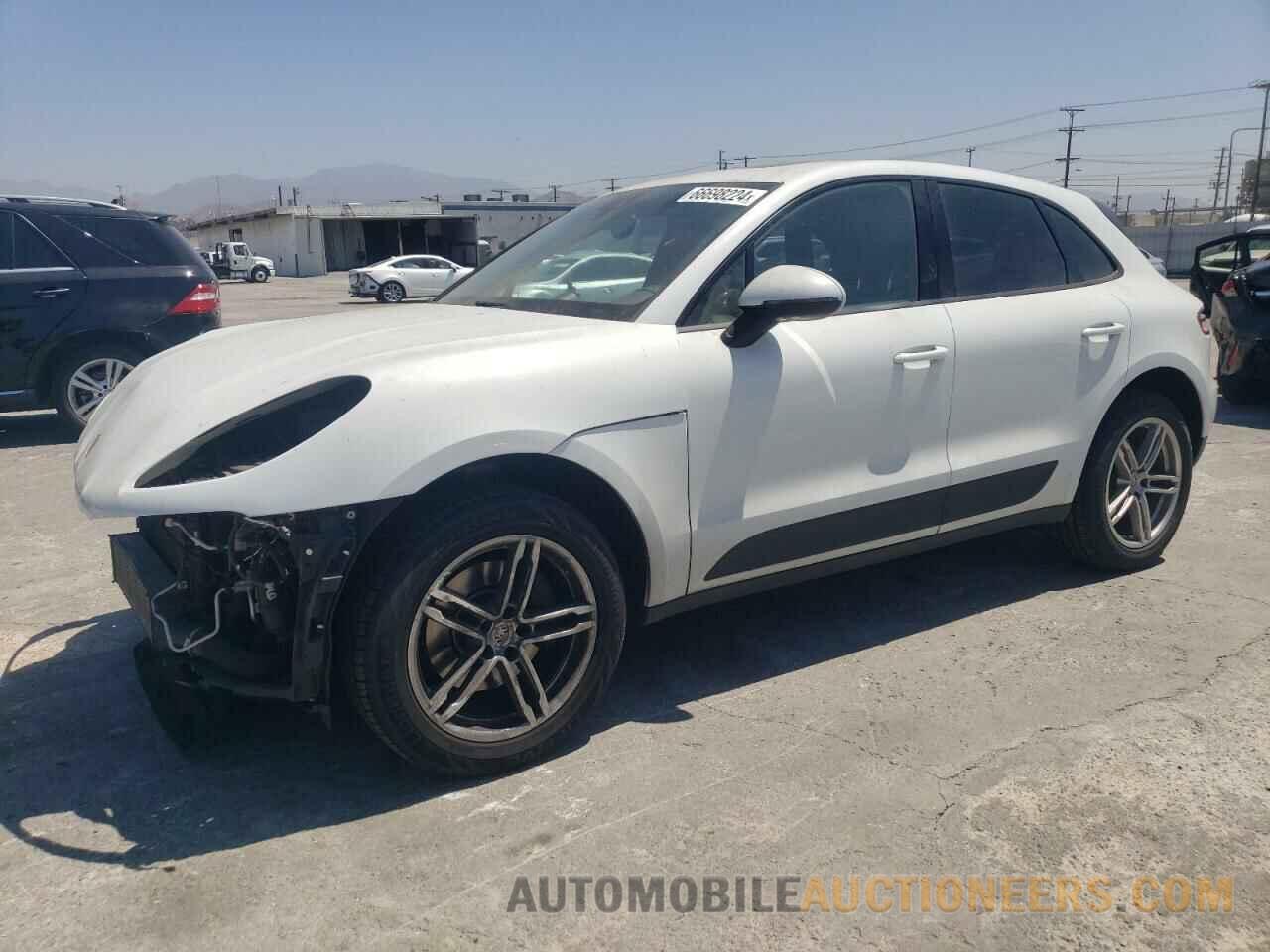 WP1AA2A54HLB04703 PORSCHE MACAN 2017