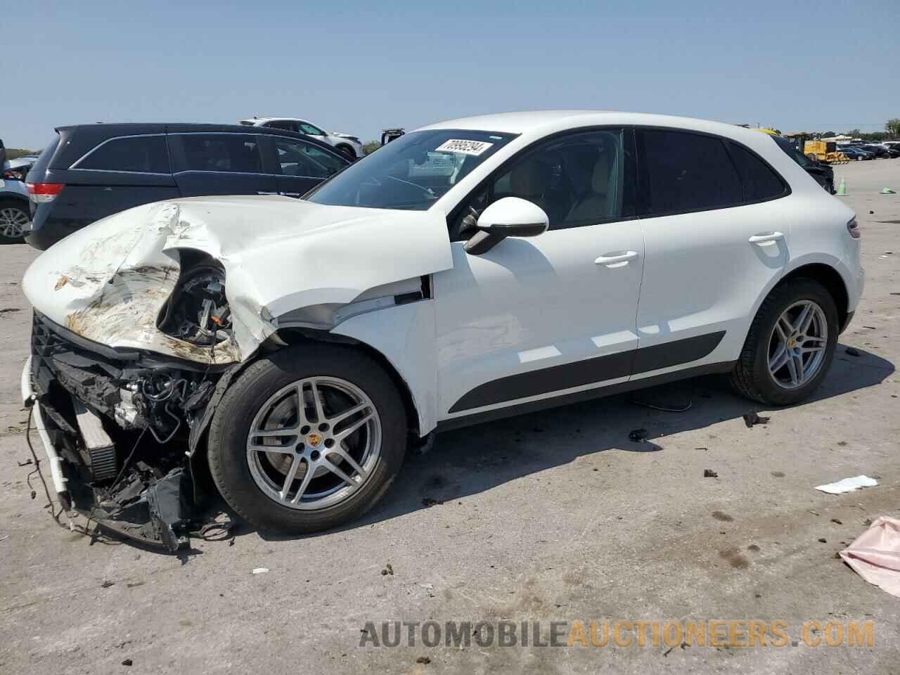 WP1AA2A54HLB08234 PORSCHE MACAN 2017