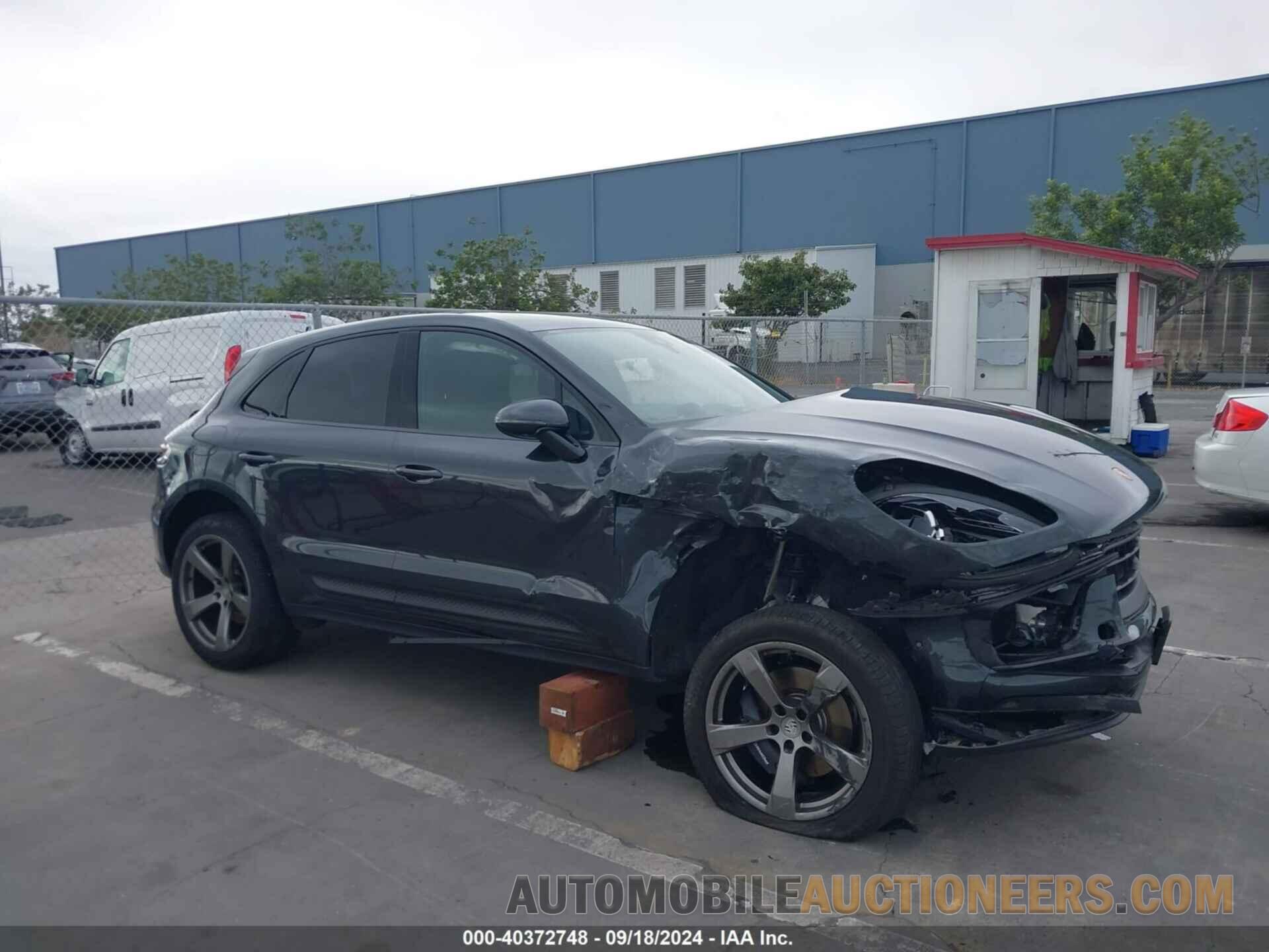 WP1AA2A54NLB00517 PORSCHE MACAN 2022