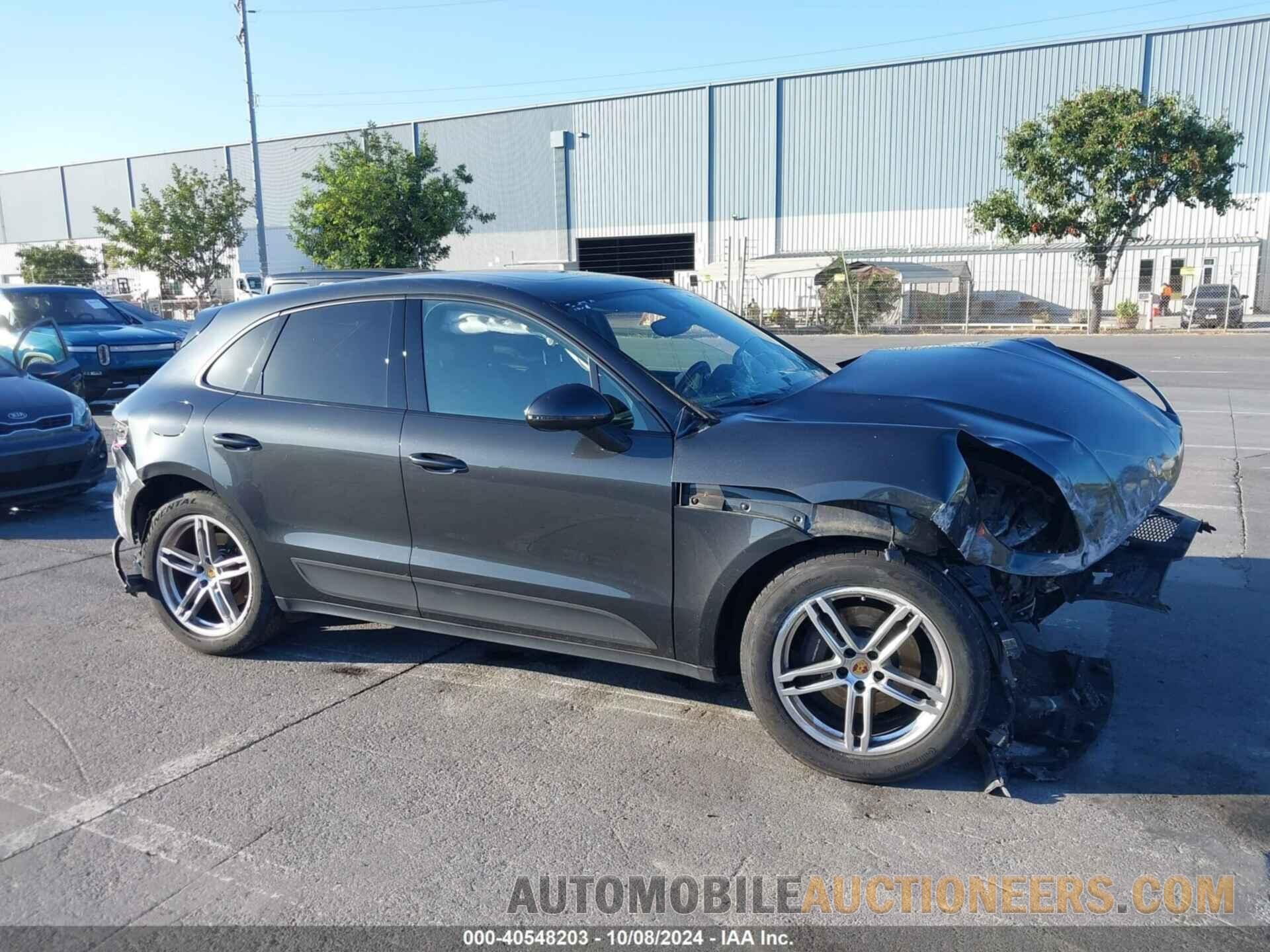 WP1AA2A55HLB06380 PORSCHE MACAN 2017