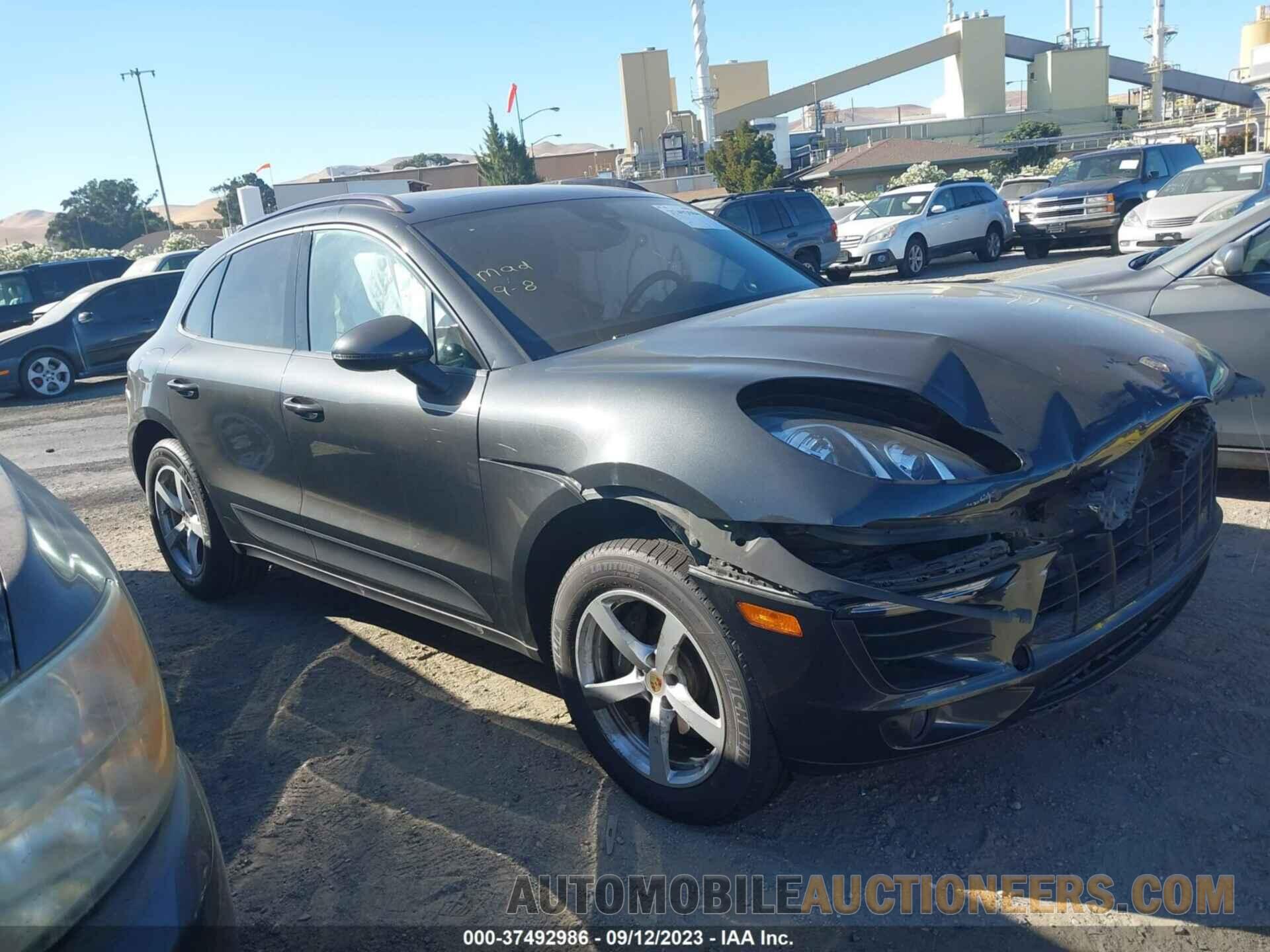 WP1AA2A55HLB08856 PORSCHE MACAN 2017