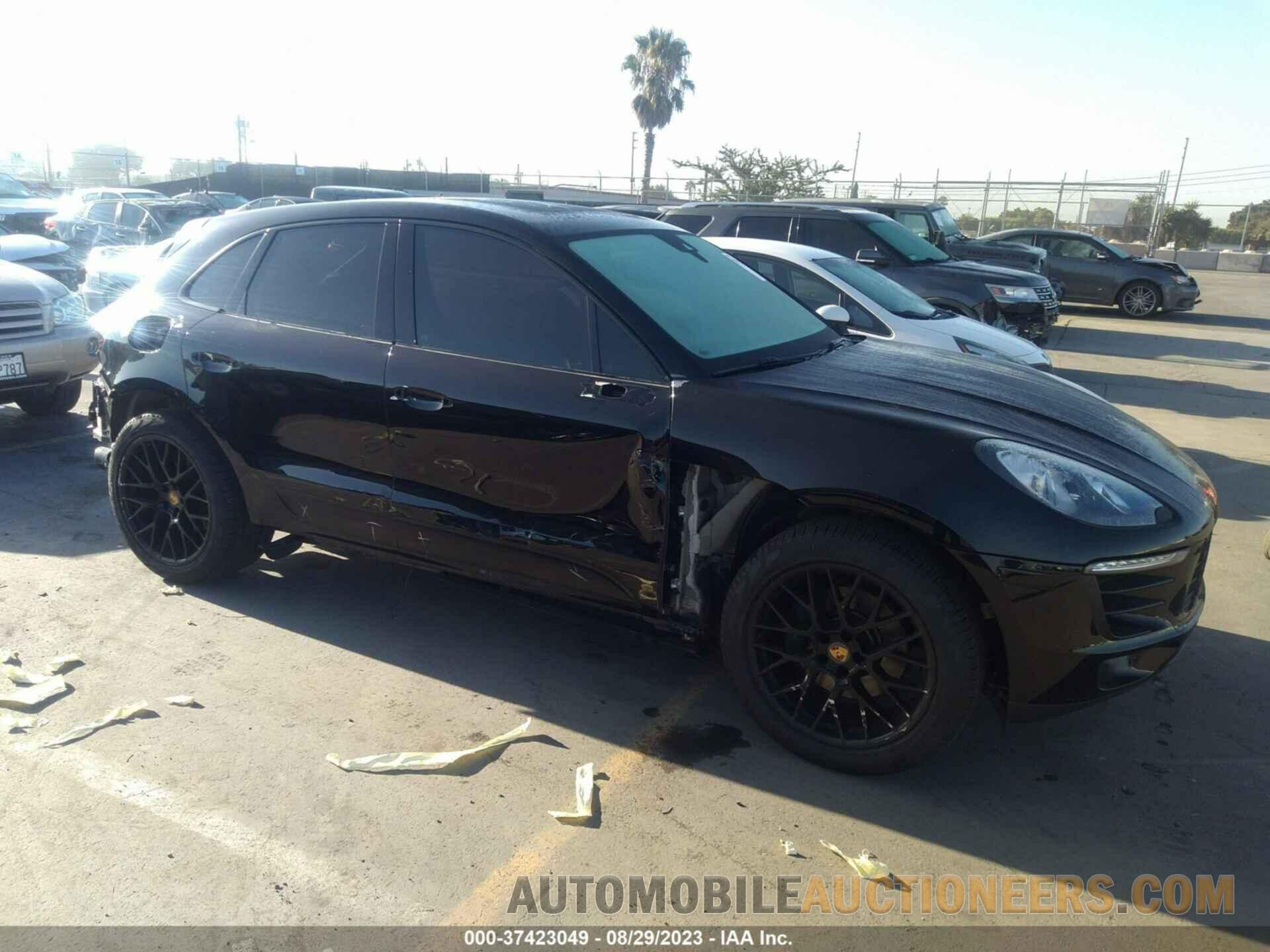 WP1AA2A55JLB13464 PORSCHE MACAN 2018