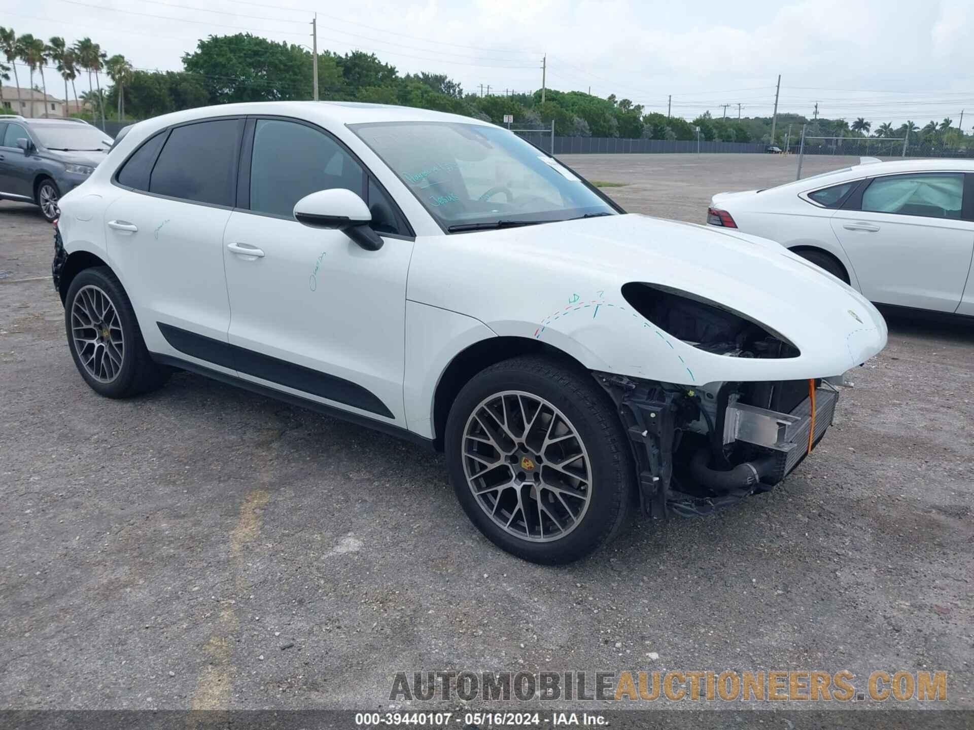 WP1AA2A56HLB82545 PORSCHE MACAN 2017