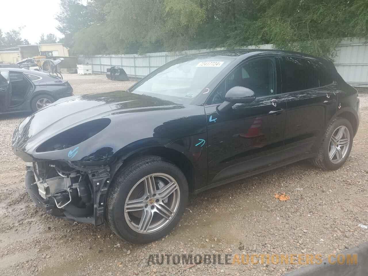 WP1AA2A56JLB01212 PORSCHE MACAN 2018