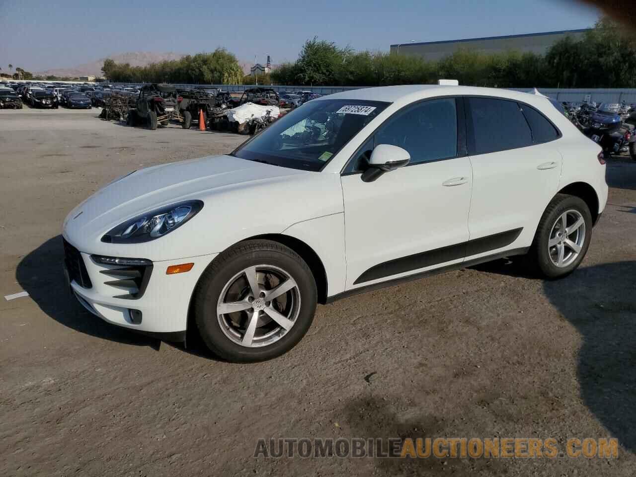 WP1AA2A56JLB06216 PORSCHE MACAN 2018