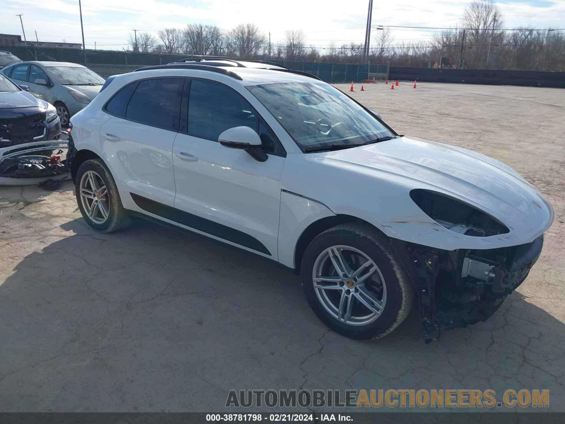 WP1AA2A56JLB09438 PORSCHE MACAN 2018