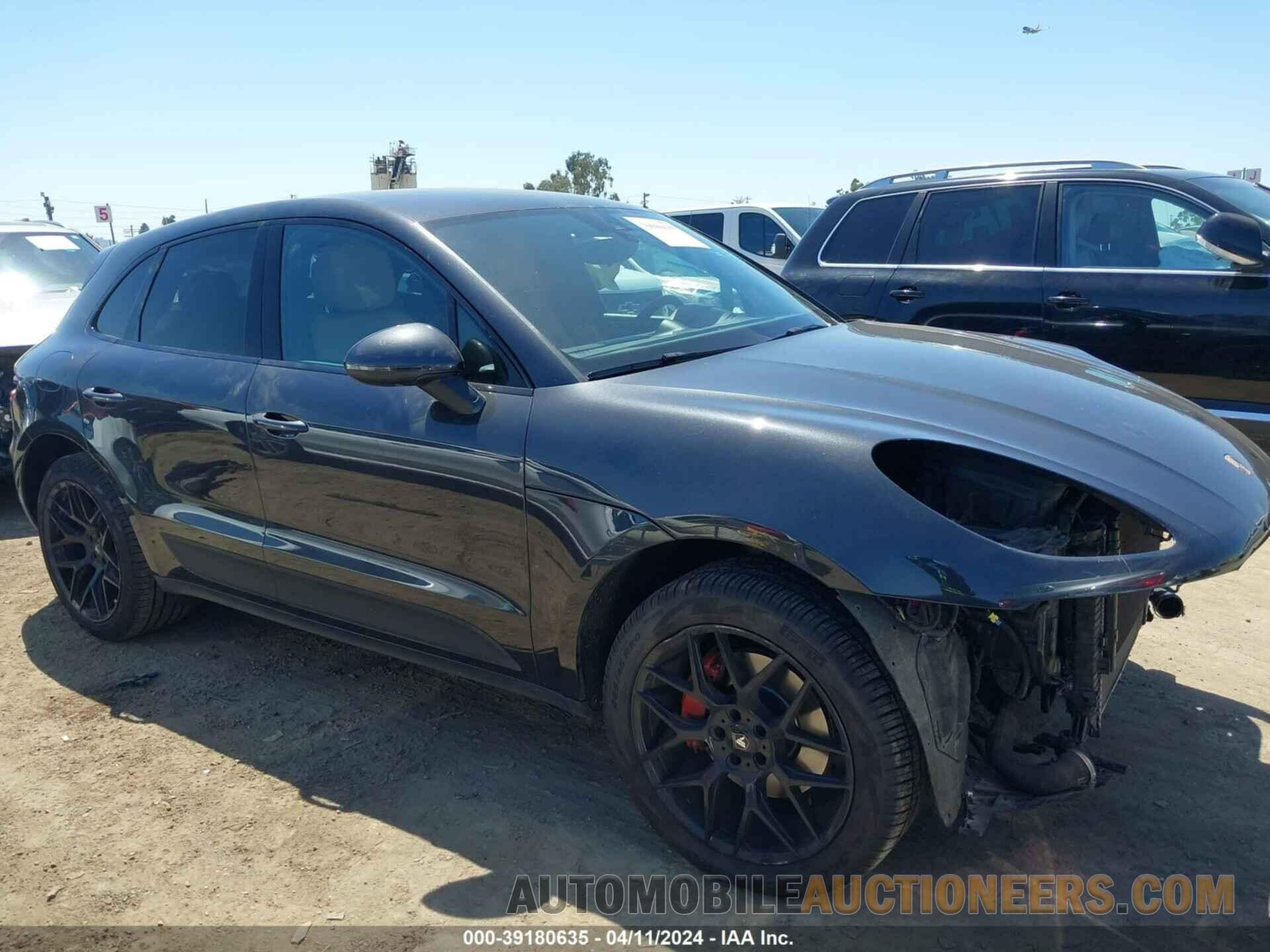 WP1AA2A57HLB04842 PORSCHE MACAN 2017