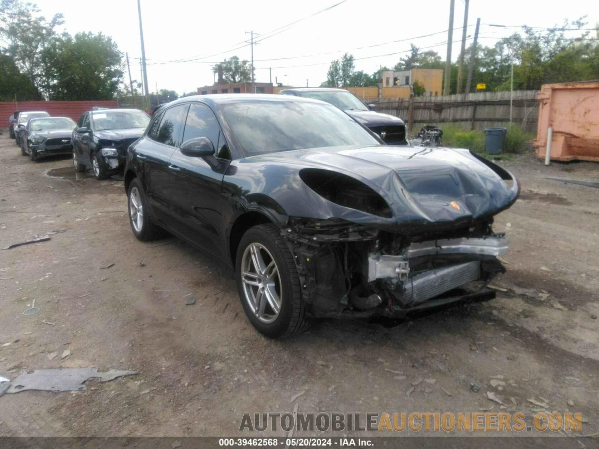 WP1AA2A57HLB06946 PORSCHE MACAN 2017