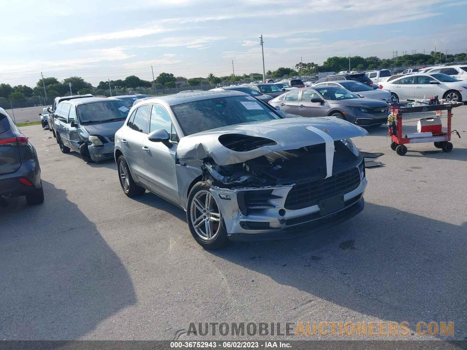 WP1AA2A57KLB02046 PORSCHE MACAN 2019