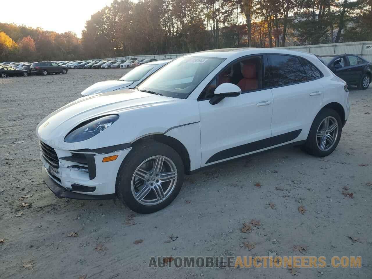 WP1AA2A57KLB03116 PORSCHE MACAN 2019