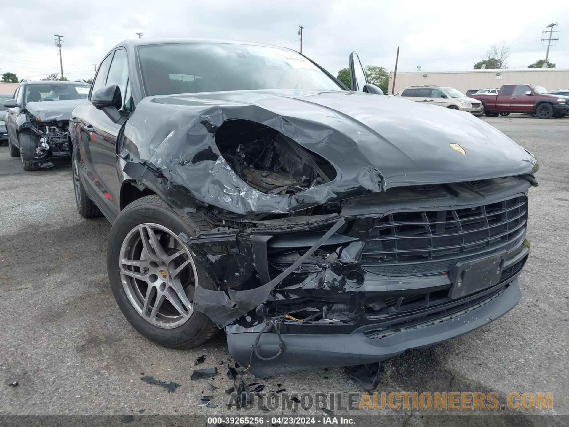 WP1AA2A57KLB06128 PORSCHE MACAN 2019